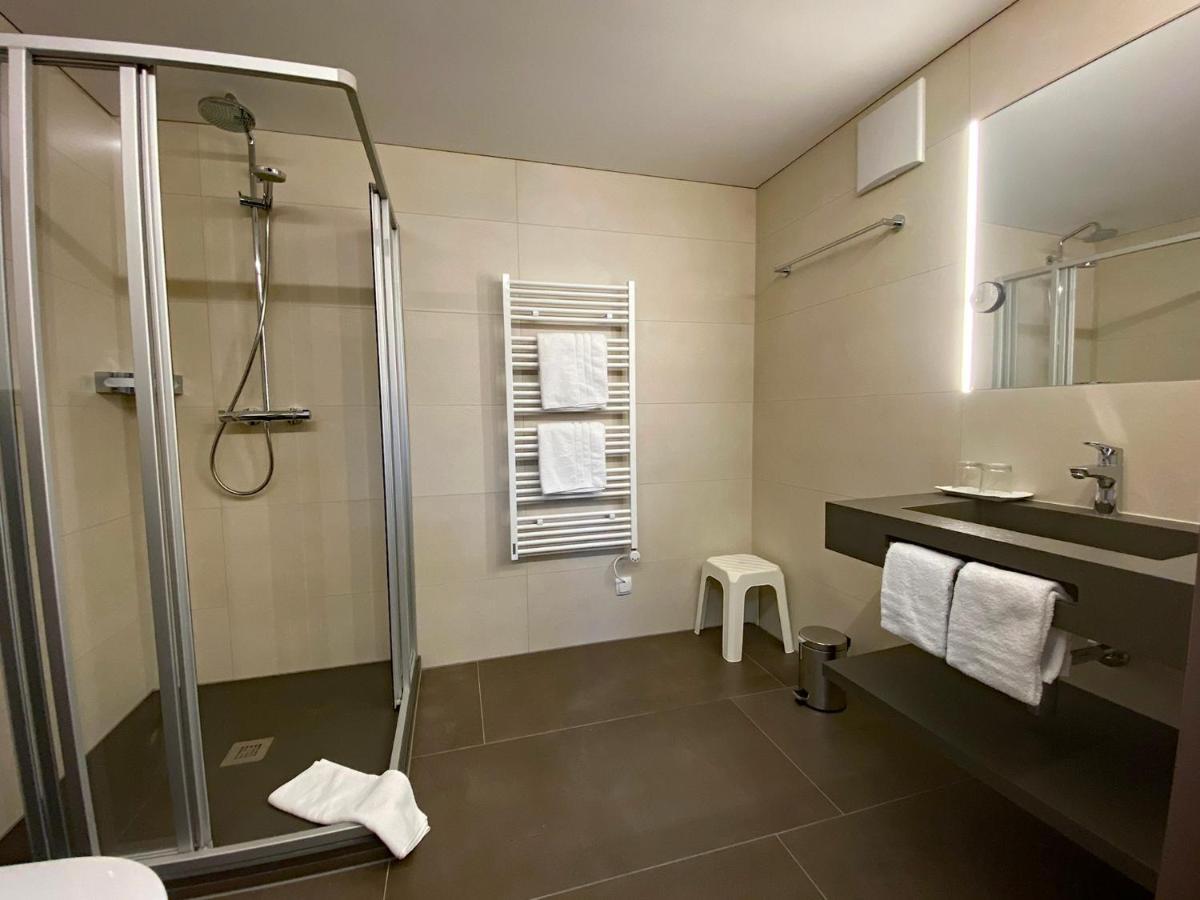 Hotel Garni Enzian ดามุลส์ ภายนอก รูปภาพ